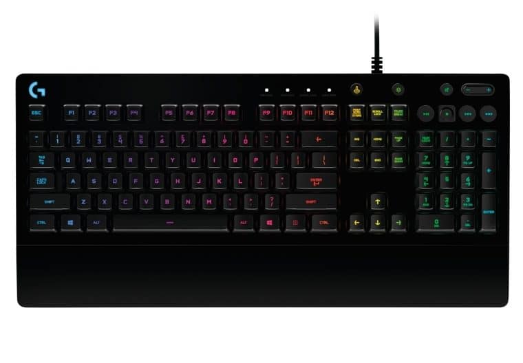 O modelo Logitech Prodigy G213 é um dos melhores teclados gamer do NerdBunker