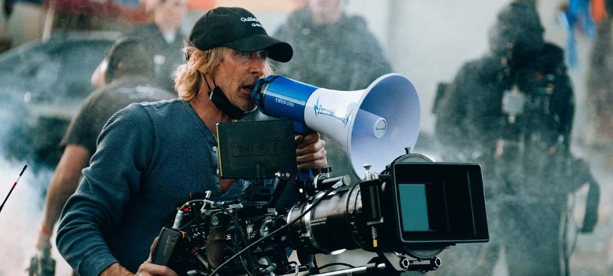 Diretor de Ambulância, Michael Bay detona CGI do próprio filme: “Uma m***a”