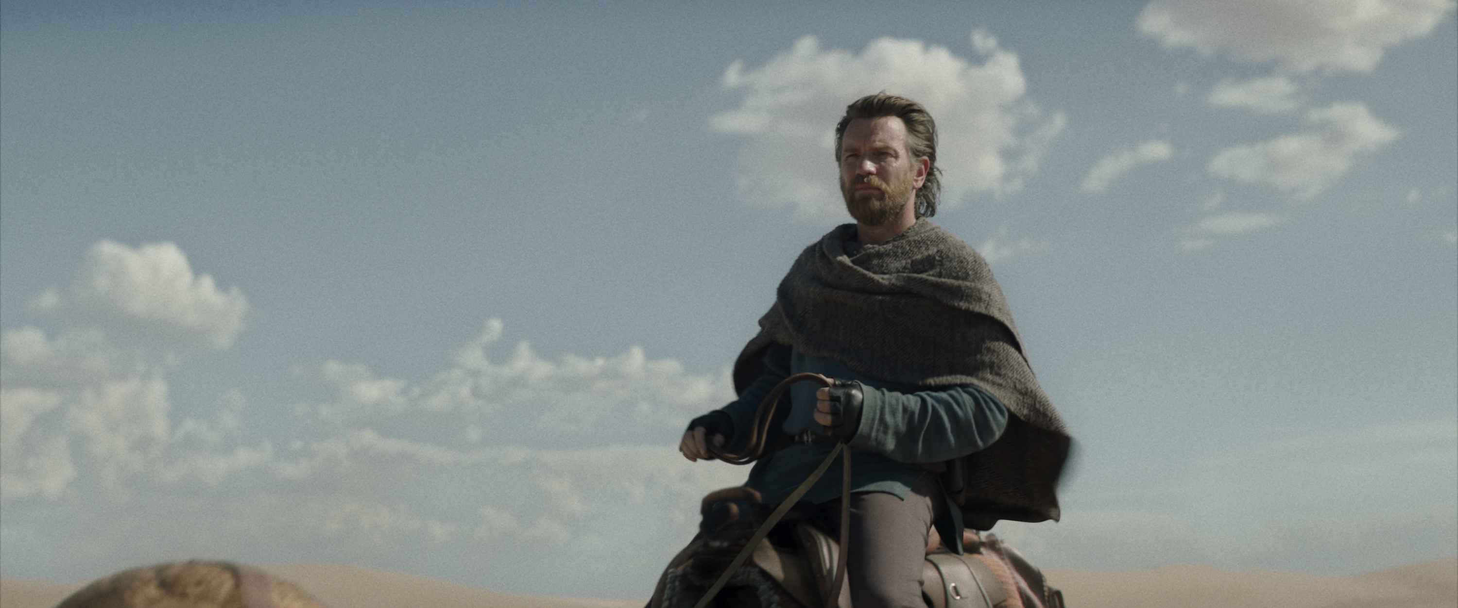Obi-Wan Kenobi (Ewan McGregor) and his eopie in a scene from Lucasfilm's OBI-WAN KENOBI, exclusively on Disney+. © 2022 Lucasfilm Ltd. &amp; ™. All Rights Reserved.