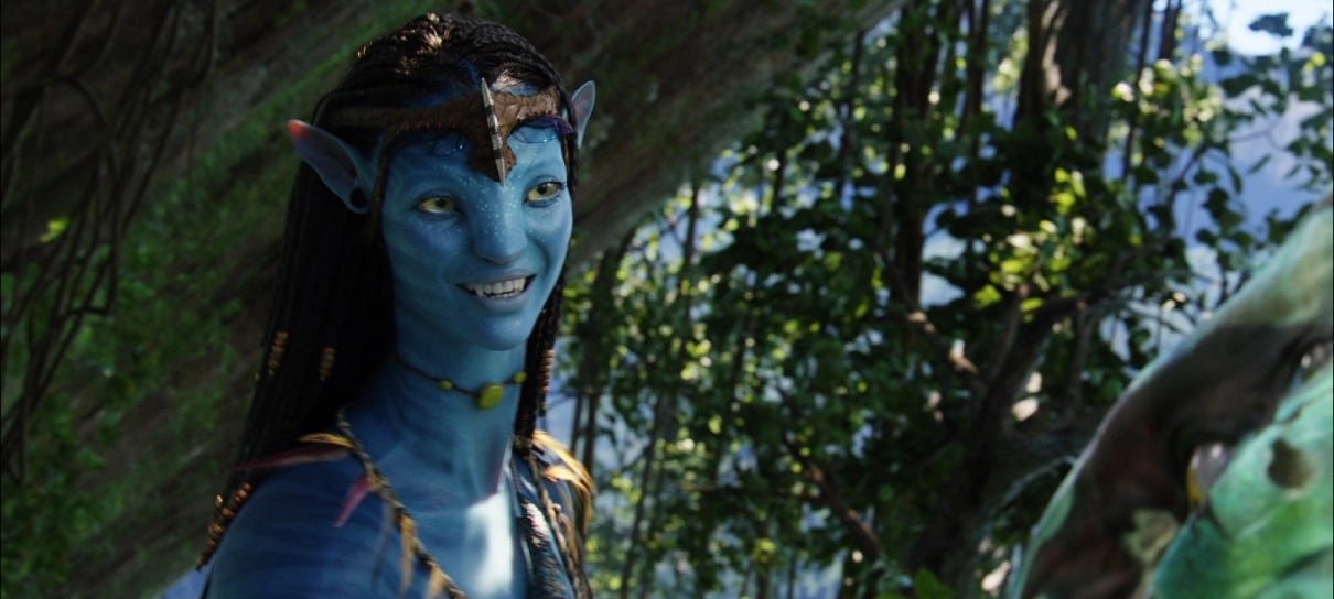 Zoe Saldana chorou ao ver cenas de Avatar 2: “Aventura inesquecível”