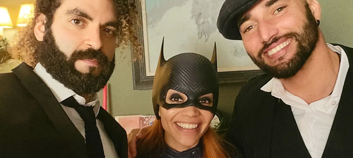 Diretores de Batgirl celebram fim das gravações com fotos dos bastidores