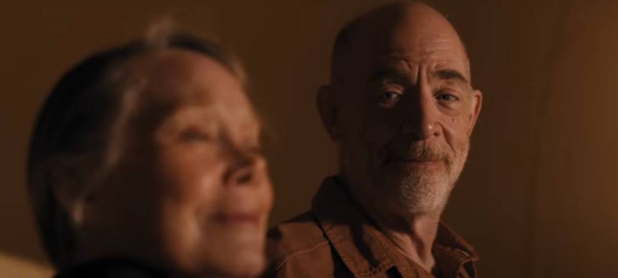 Prime Video divulga trailer e pôster de Night Sky, ficção científica com J.K. Simmons