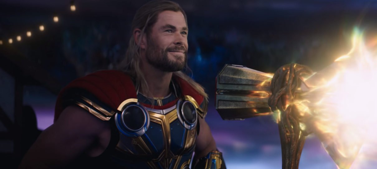 Arte promocional destaca novo visual do Thor em 'Thor: Love and Thunder