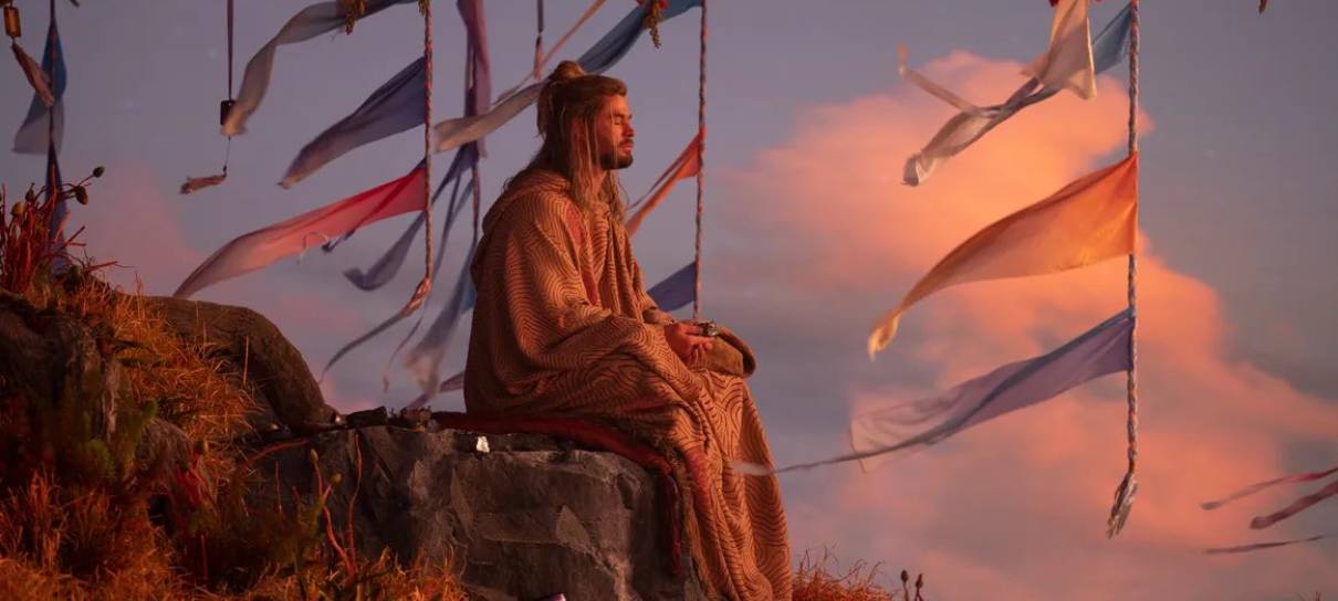 Thor curte momento de paz em nova imagem de Amor e Trovão