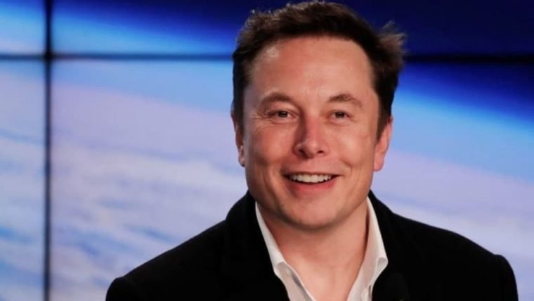 Elon Musk diz que CEO do Twitter se recusou a provar dados de contas falsas