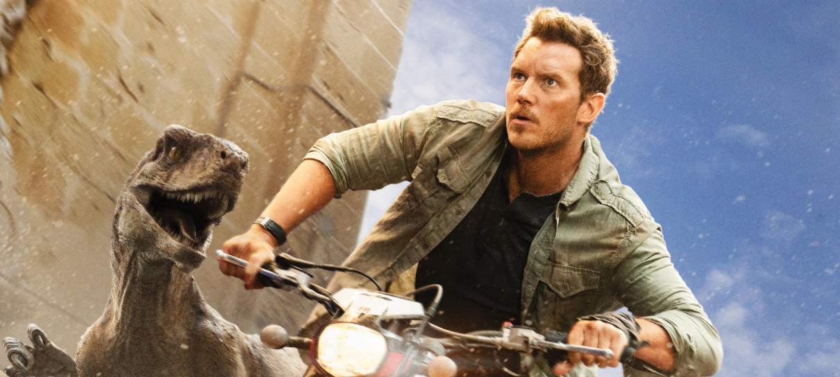 Jurassic World: Domínio une humanos e dinossauros em pôsteres inéditos