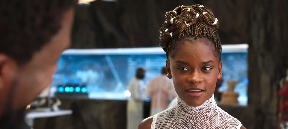 Pantera Negra 2 será “incrível homenagem a Chadwick Boseman”, diz Letitia Wright