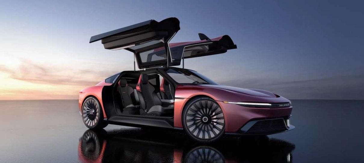 Novo DeLorean é revelado como um carro elétrico potente
