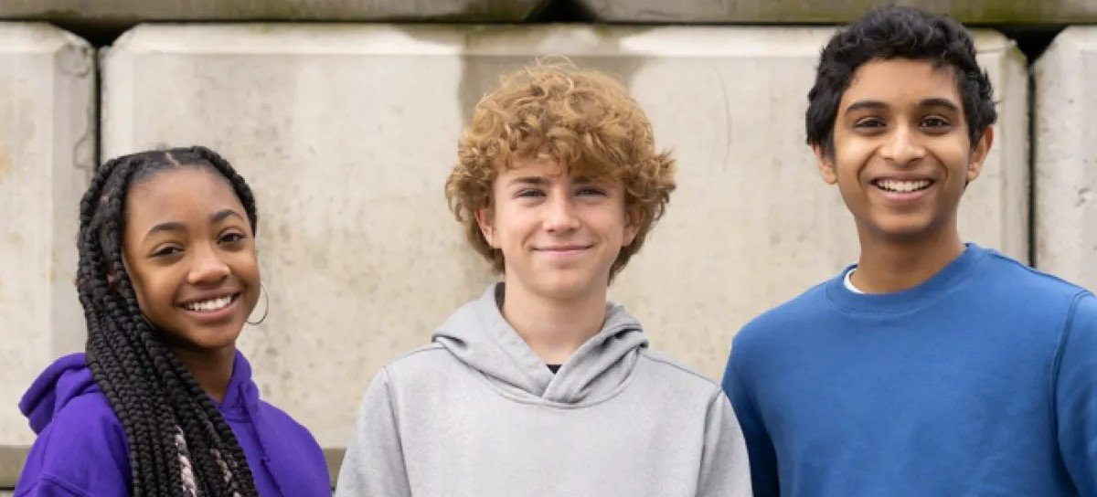 Série de Percy Jackson escala Grover e Annabeth