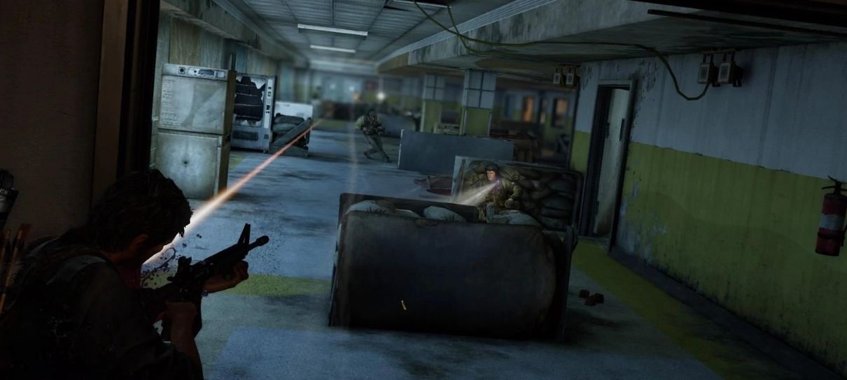 Fotos dos bastidores da série de The Last of Us mostram hospital dos Vagalumes