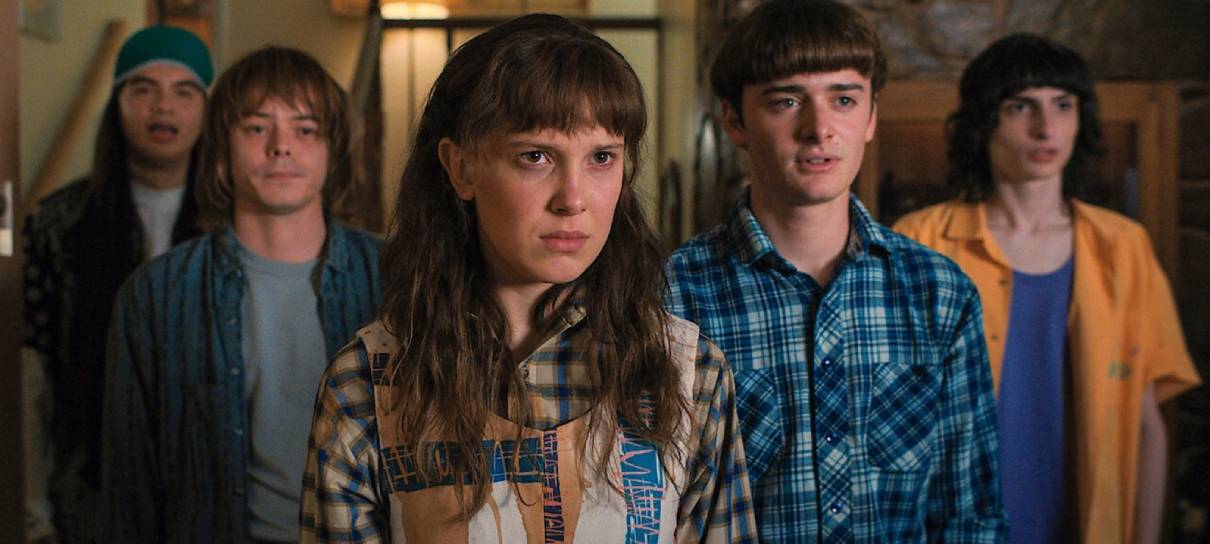 Finn Wolfhard e Noah Schnapp falam sobre crescimento dos personagens em Stranger Things 4