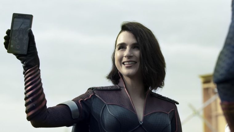 Aya Cash como Tempesta em The Boys