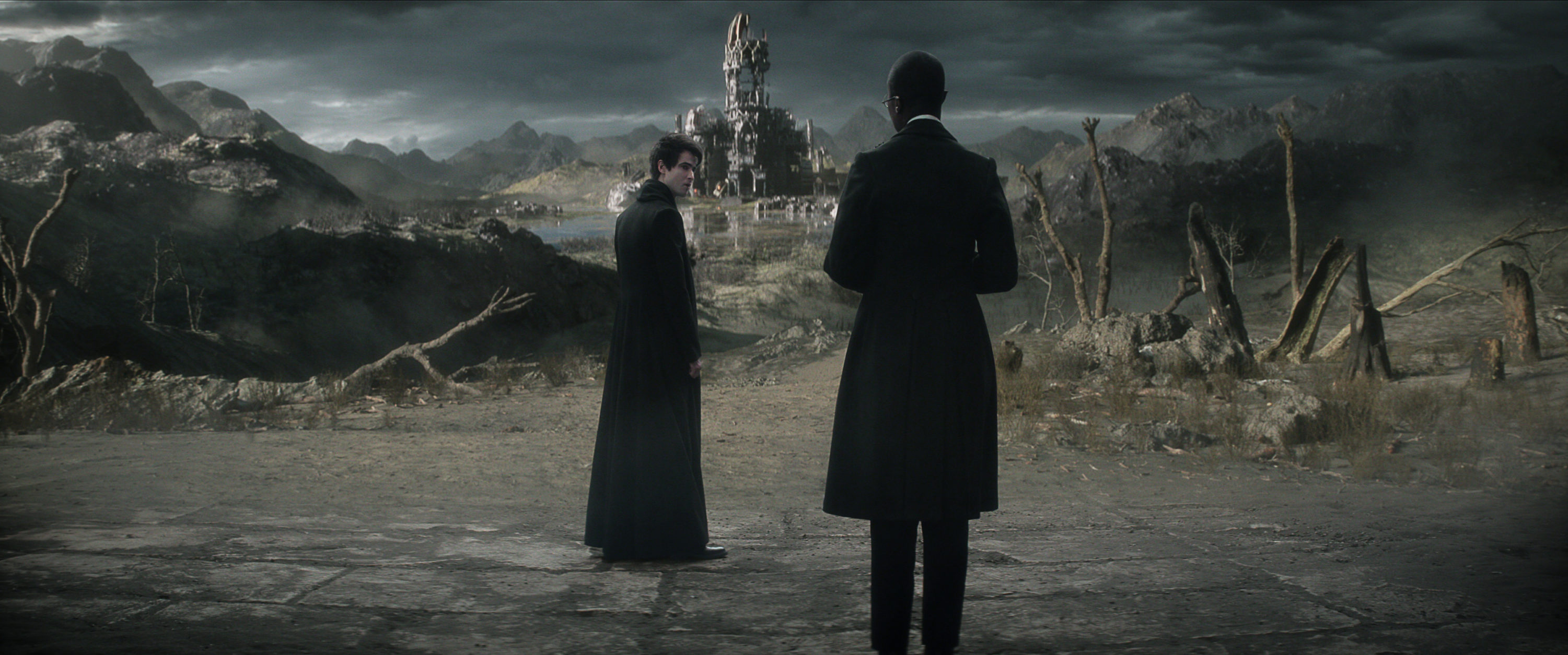The Sandman. (L to R) Tom Sturridge as Dream, Vivienne Acheampong as Lucienne in episode 110 of The Sandman. Cr. Courtesy Of Netflix © 2022