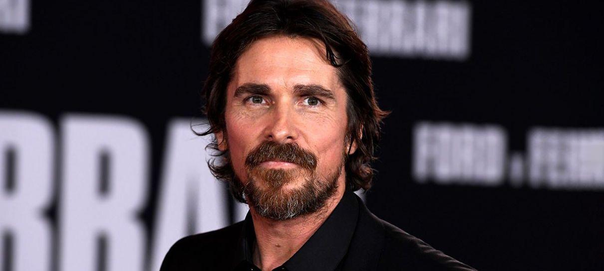 Thor 4: diretor acredita que Christian Bale interpreta o melhor vilão do MCU