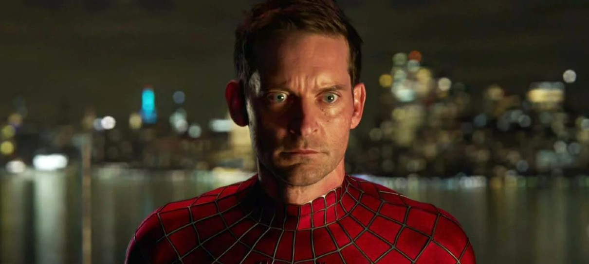 Sam Raimi ficou comovido ao ver Tobey Maguire em Homem-Aranha: Sem Volta Para Casa