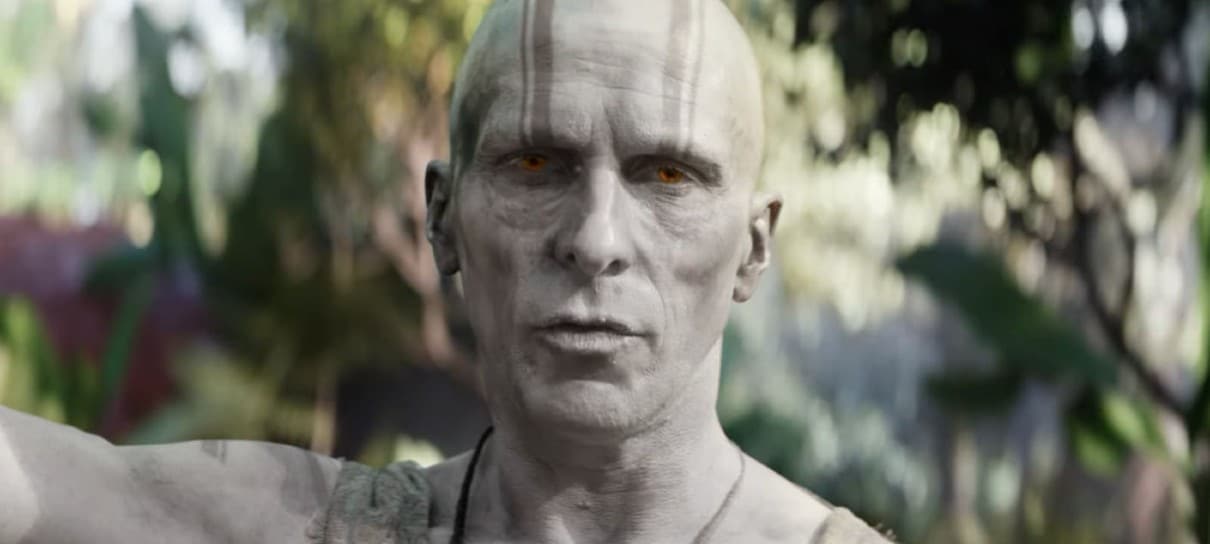 Christian Bale revela participações especiais cortadas de Thor: Amor e Trovão