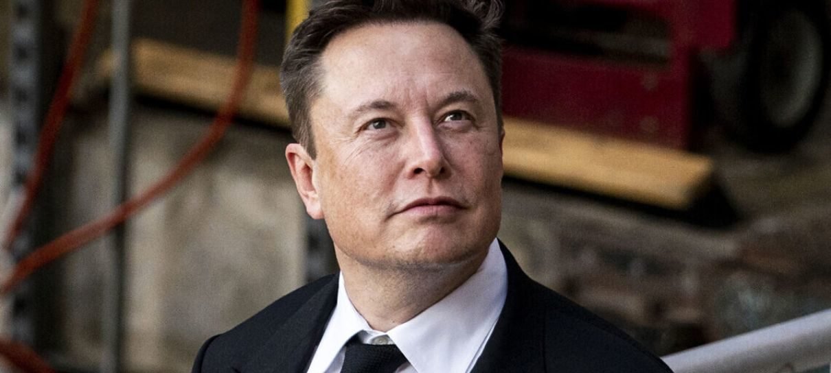 Elon Musk é processado em US$ 258 bilhões por suposta manipulação da Dogecoin