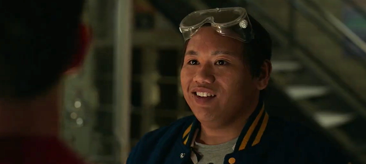 Homem-Aranha: Jacob Batalon brinca com rumores sobre Duende Macabro em foto