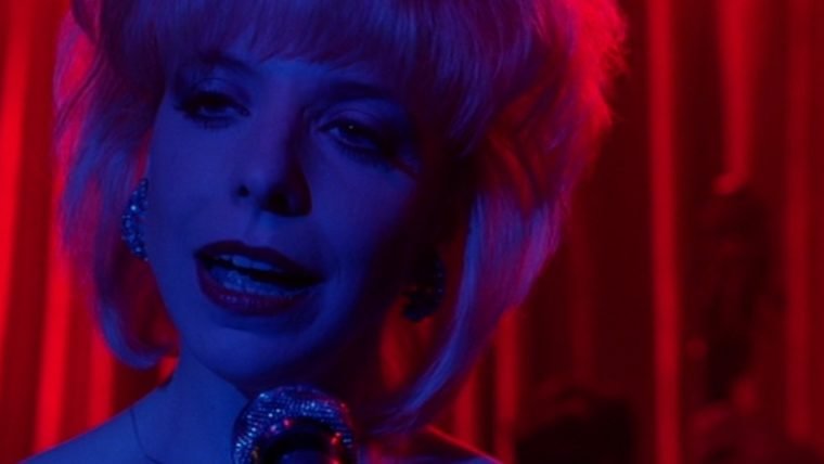 Cantora em Twin Peaks, Julee Cruise morre aos 65 anos