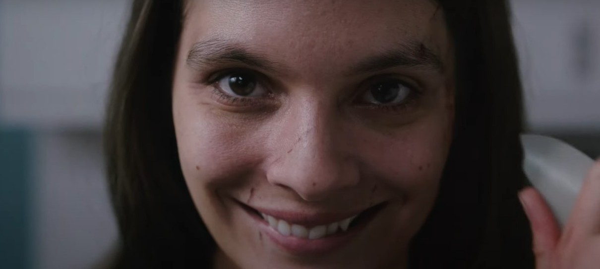 Novo terror da Paramount, Sorria ganha trailer bizarro