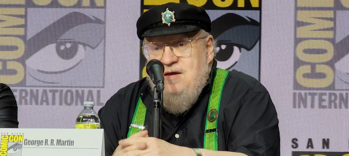 Martin fala sobre novo livro em painel de A Casa do Dragão na SDCC: “pouquinho atrasado”