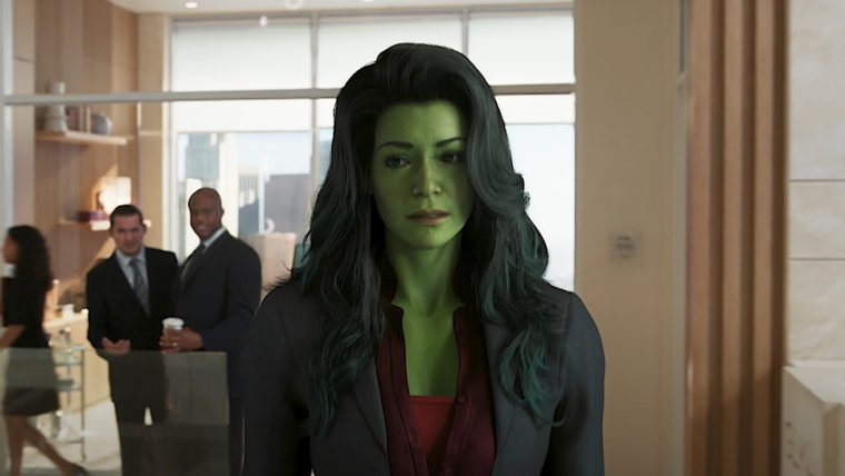 Mulher-Hulk ganha cartaz com número de telefone real na SDCC 2022