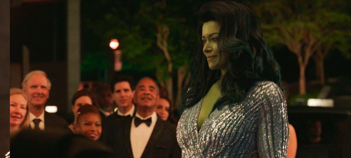 Mulher-Hulk aparece curtindo a vida em nova foto da série