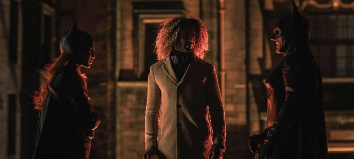 Atriz de Batgirl, Ivory Aquino publica apelo por nova chance ao filme