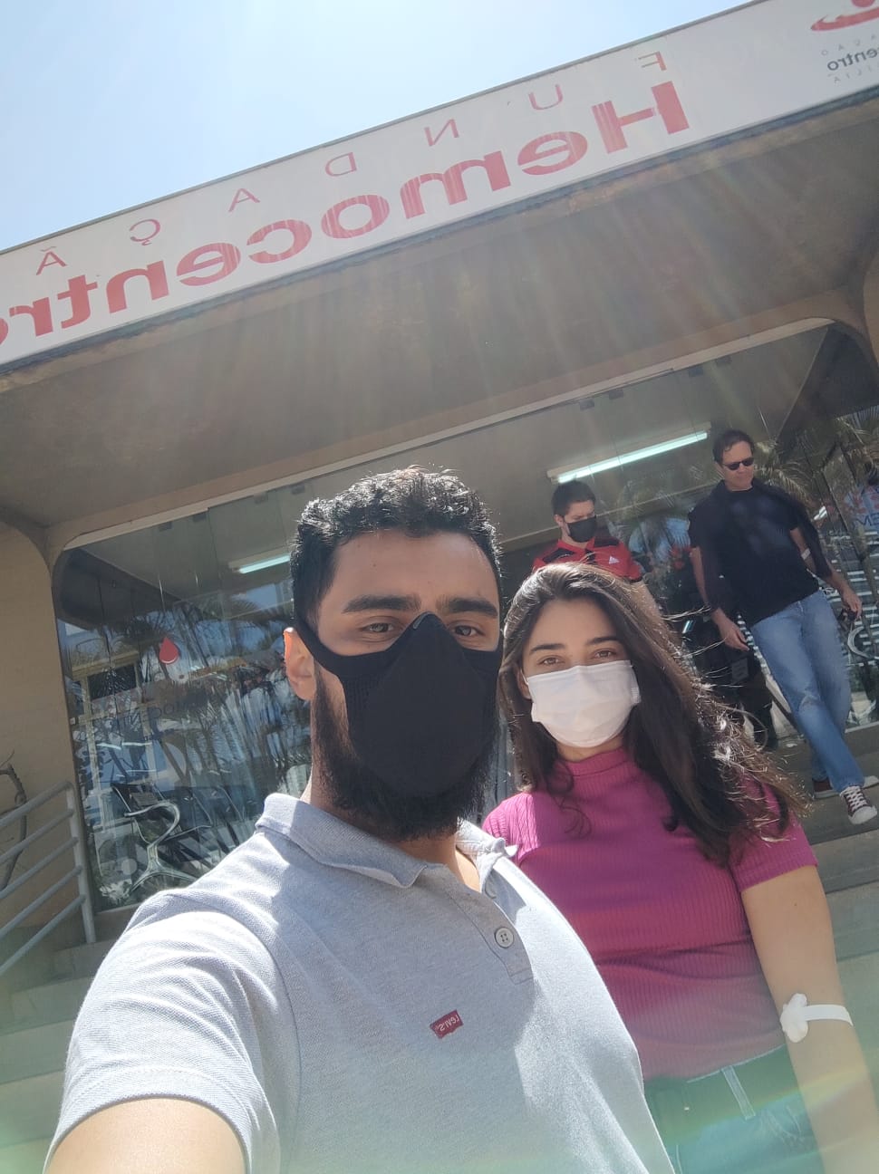 Caique Rodrigues e esposa Hariadhenny Vieira 