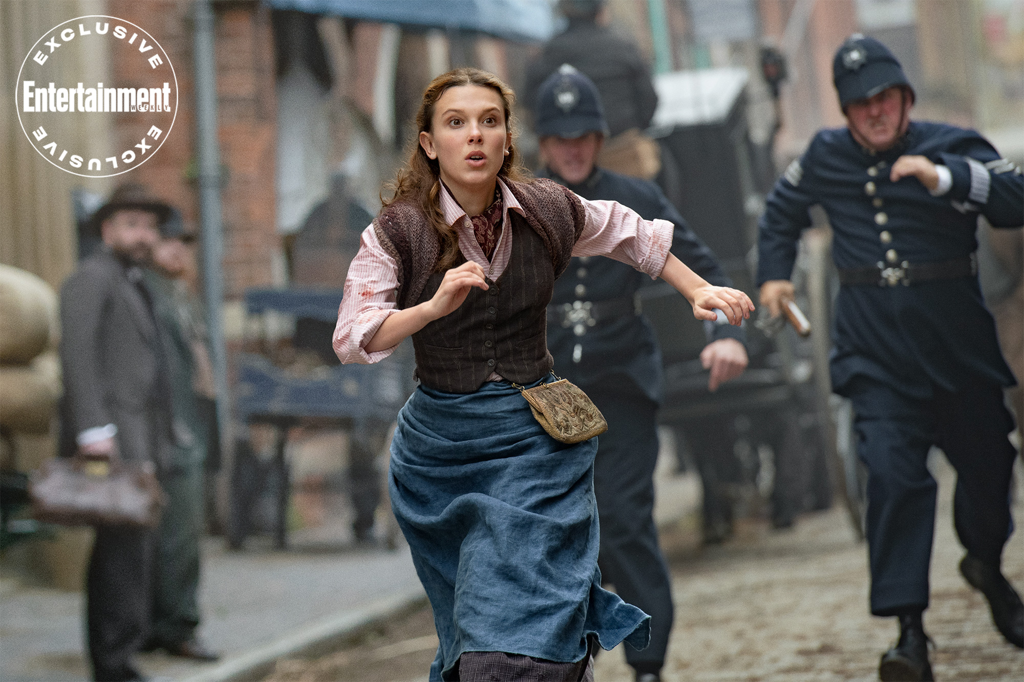 Enola Holmes 2. Millie Bobby Brown as Enola Holmes. Cr. Alex Bailey/Netflix © 2022