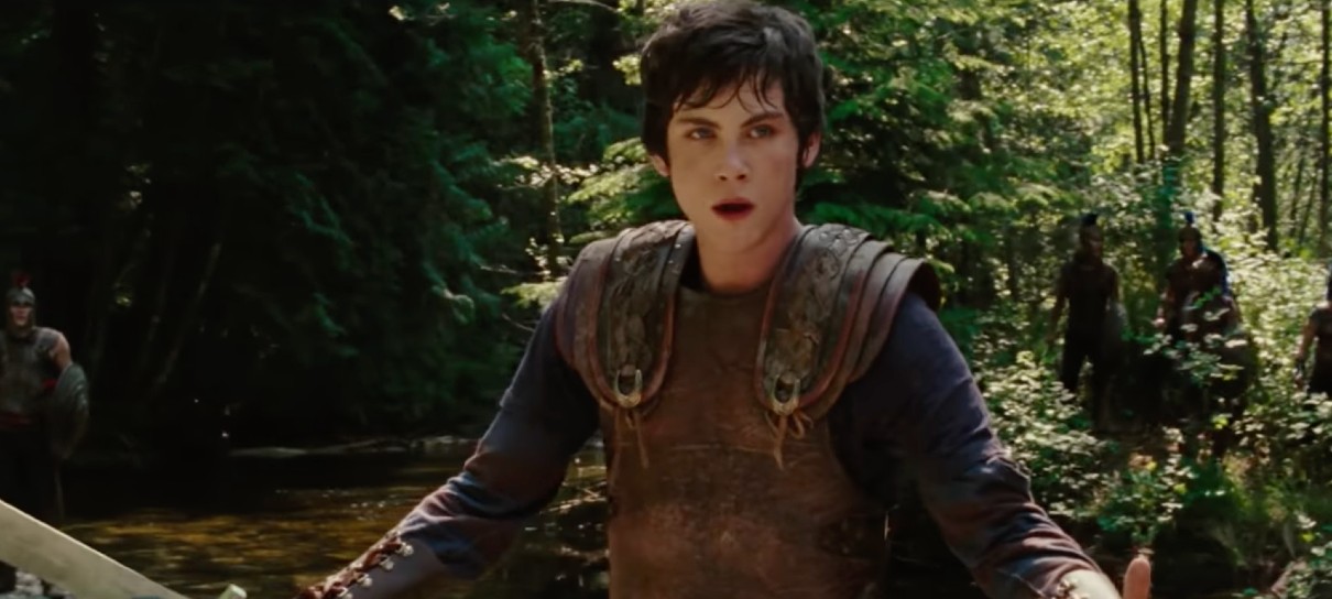 Percy Jackson dos cinemas, Logan Lerman está empolgado com série do Disney Plus