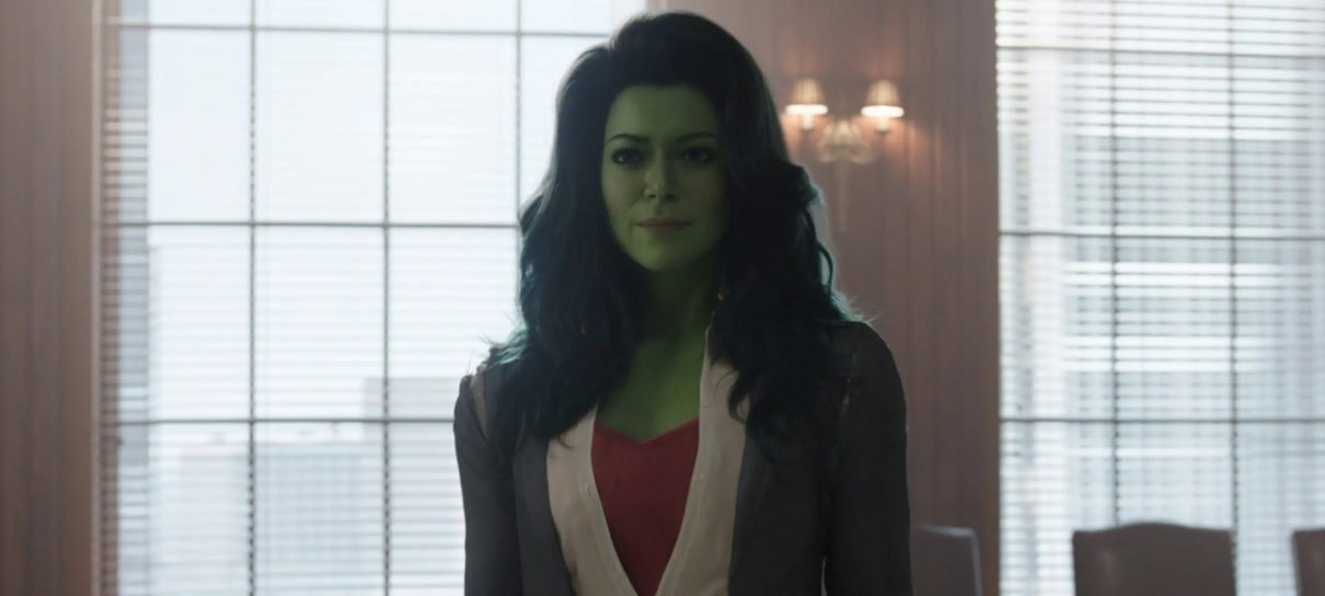 Mulher-Hulk  Fotos mostram elenco nos bastidores do último episódio