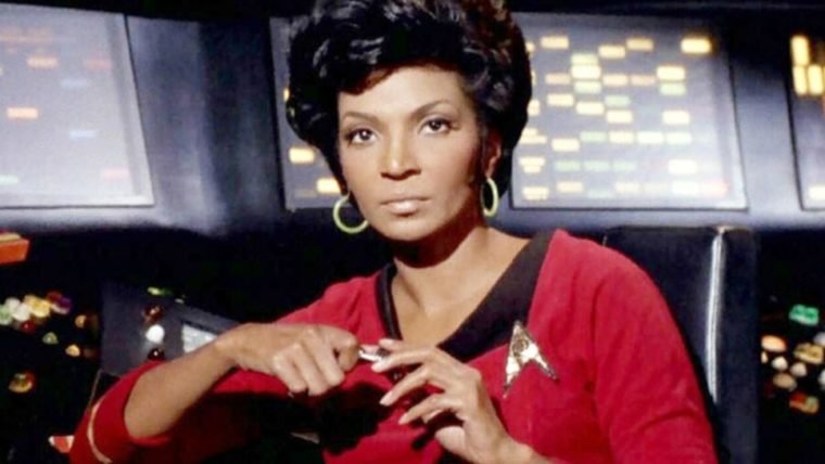 Atriz Nichelle Nichols, a Uhura de Star Trek, morre aos 89 anos