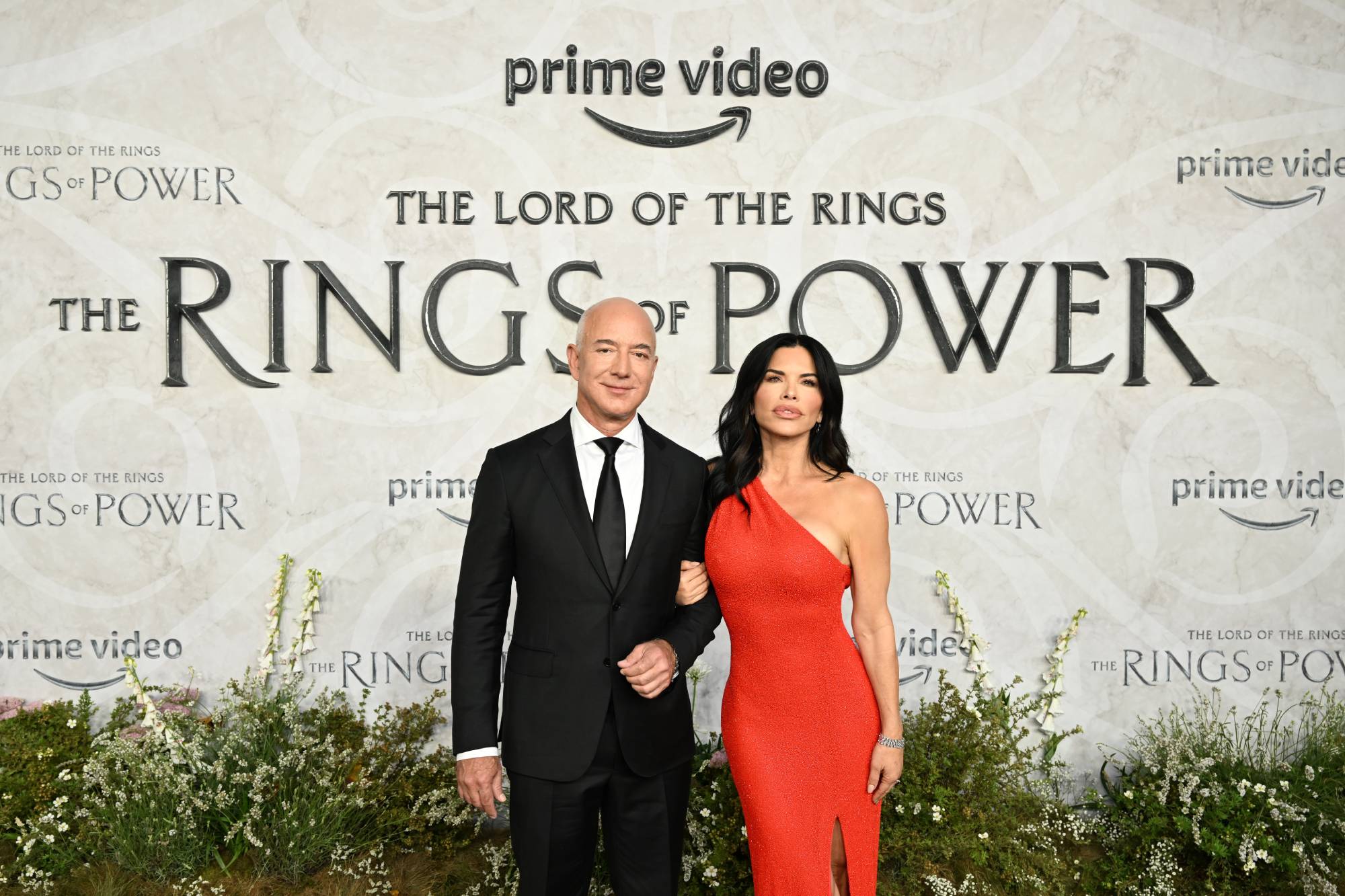 LONDON, ENGLAND - AUGUST 30: Jeff Bezos, Founder and Executive Chairman Lauren Sánchez attend 'The Lord of the Rings: The Rings of Power" World Premiere at Odeon Luxe Leicester Square on August 30, 2022 in London, England. (Photo by Jeff Spicer/Jeff Spicer/Getty Images for Prime Video )