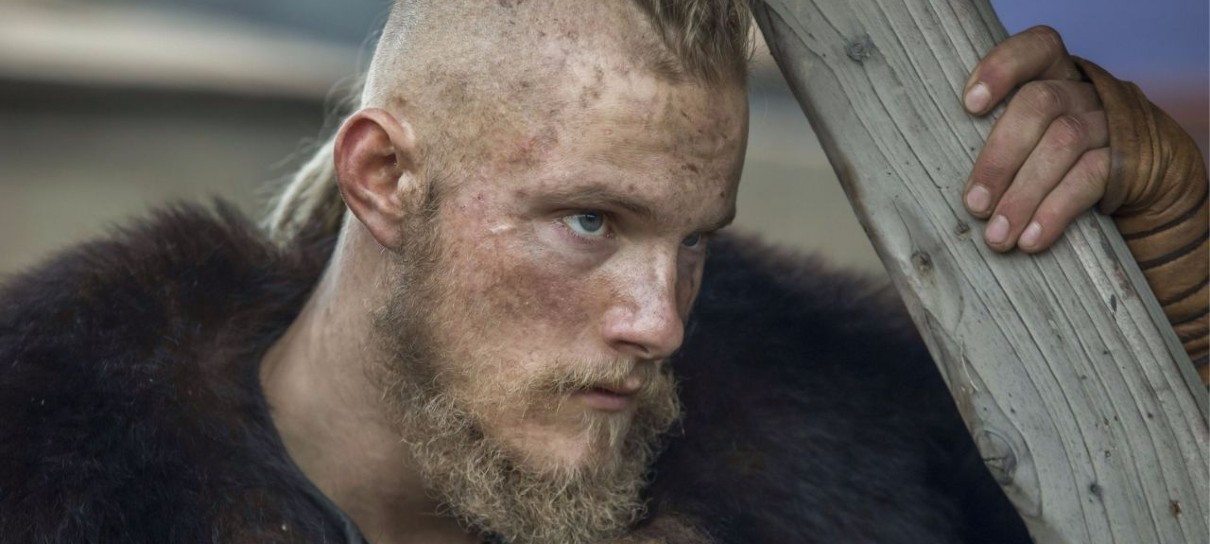 Astro de Vikings, Alexander Ludwig está confirmado para a CCXP 2022