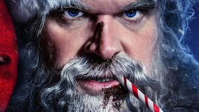 David Harbour vira Papai Noel sangrento no pôster de Violent Night