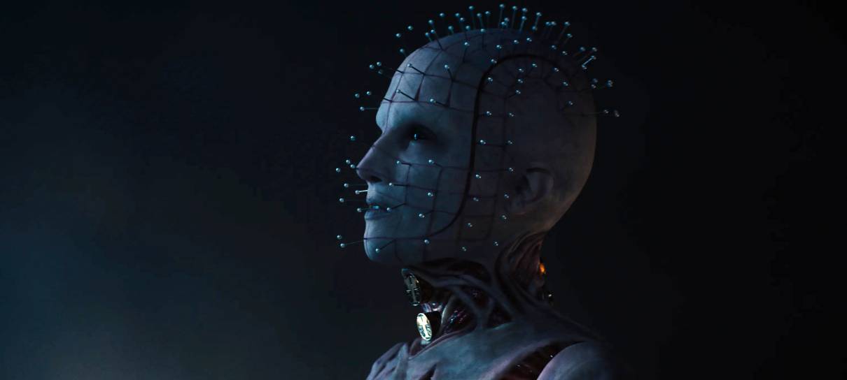 Hellraiser ganha nova imagem destacando Jamie Clayton como Pinhead
