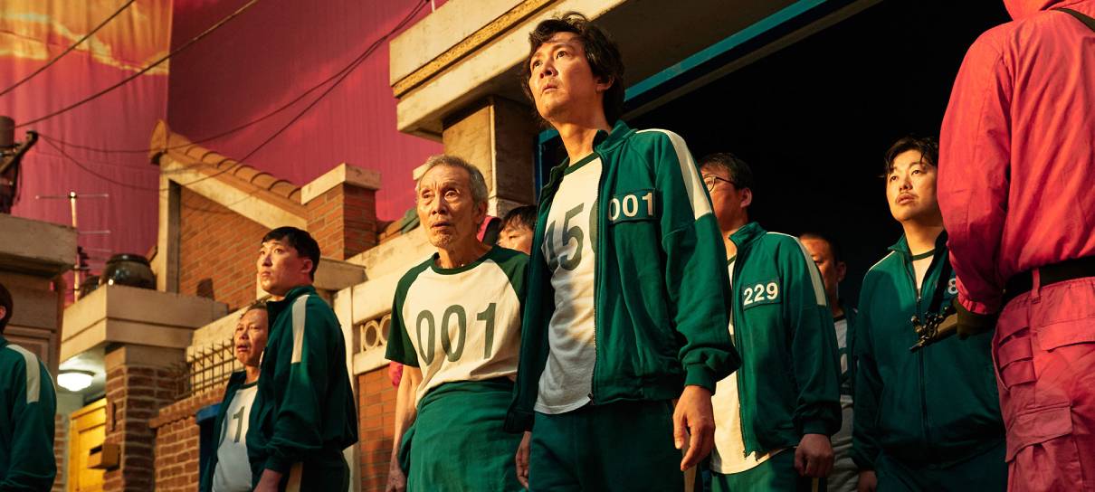 Elenco de Round 6 marca presença no tapete dourado do Emmy 2022