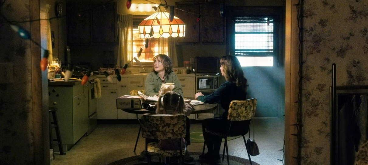 Casa da Joyce em Stranger Things vai virar Airbnb com decoração da série