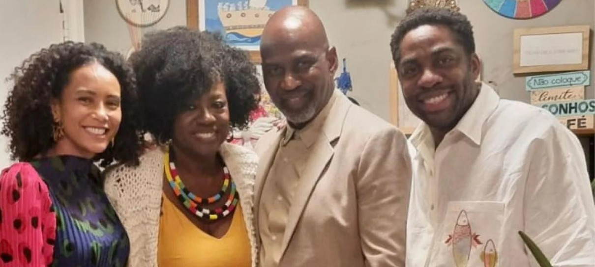 Viola Davis encontra Lázaro Ramos e Taís Araújo em passagem pelo Brasil