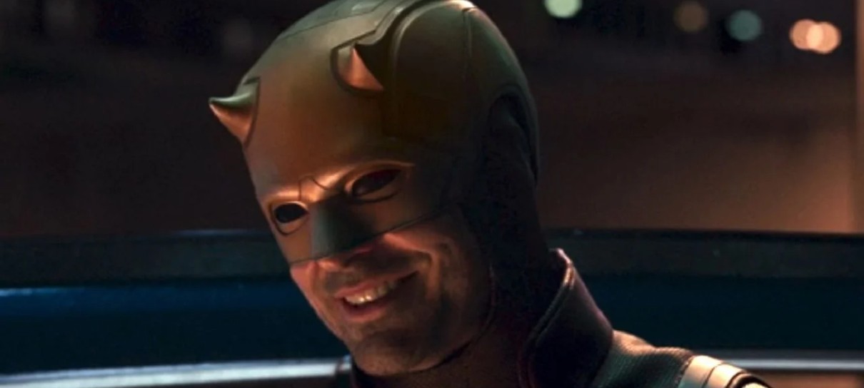 Charlie Cox comenta cena de luta no corredor em Mulher-Hulk
