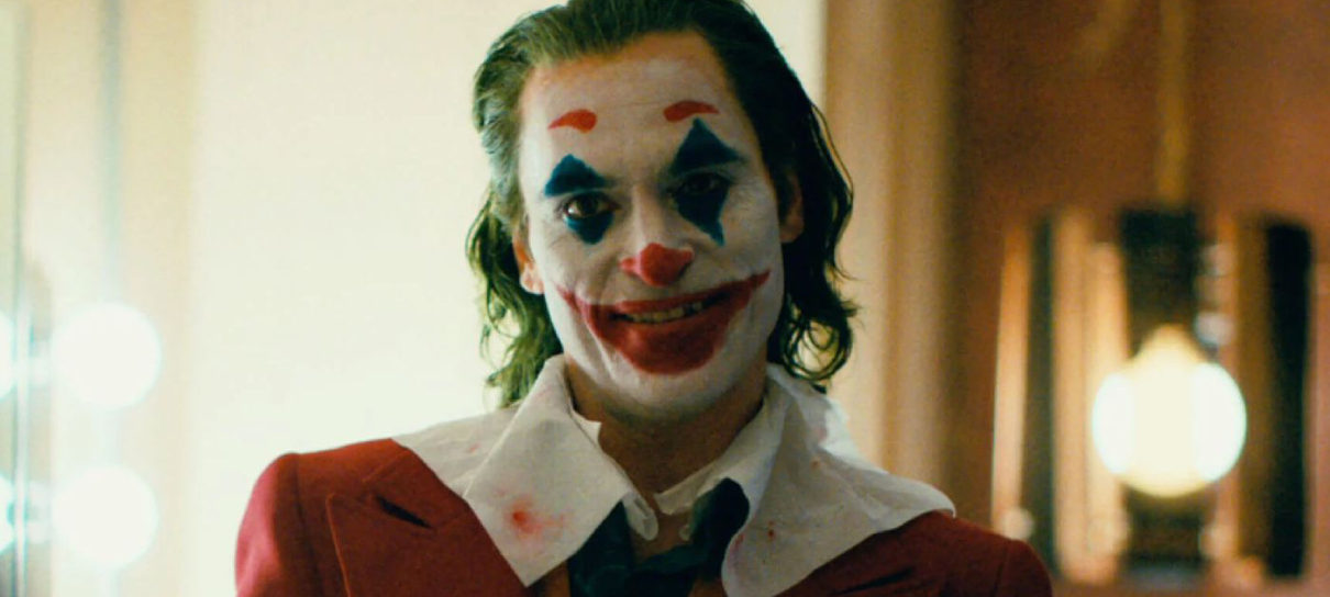 Joaquin Phoenix se destaca em imagem inédita de Coringa 2