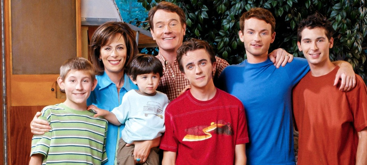 Frankie Muniz diz que Bryan Cranston está escrevendo reboot de Malcolm