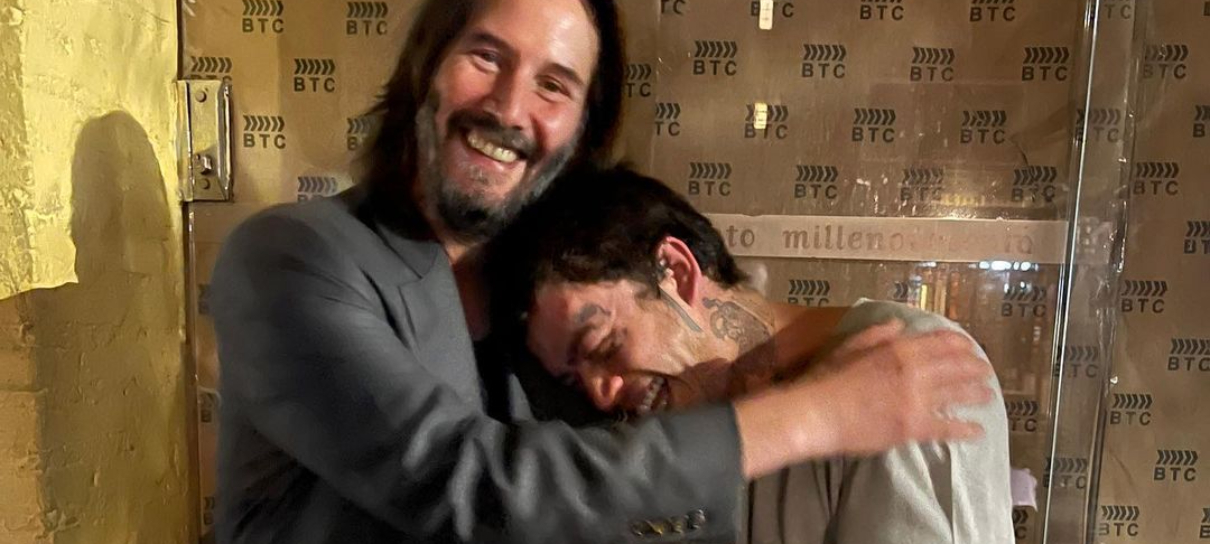 Encontro aleatório: Whindersson Nunes registra jantar com Keanu Reeves em fotos divertidas