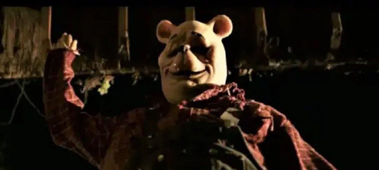 Filme de terror do Ursinho Pooh ganha pôster sangrento e bizarro -  NerdBunker