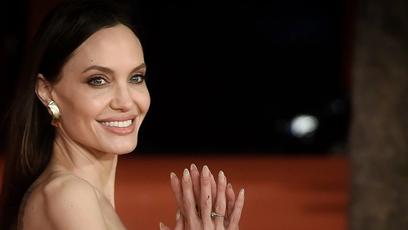 Homem-Aranha 4 de Sam Raimi cogitava Angelina Jolie no elenco, antes de cancelamento
