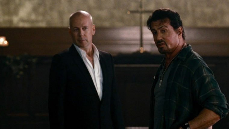 Sylvester Stallone diz que Bruce Willis está 