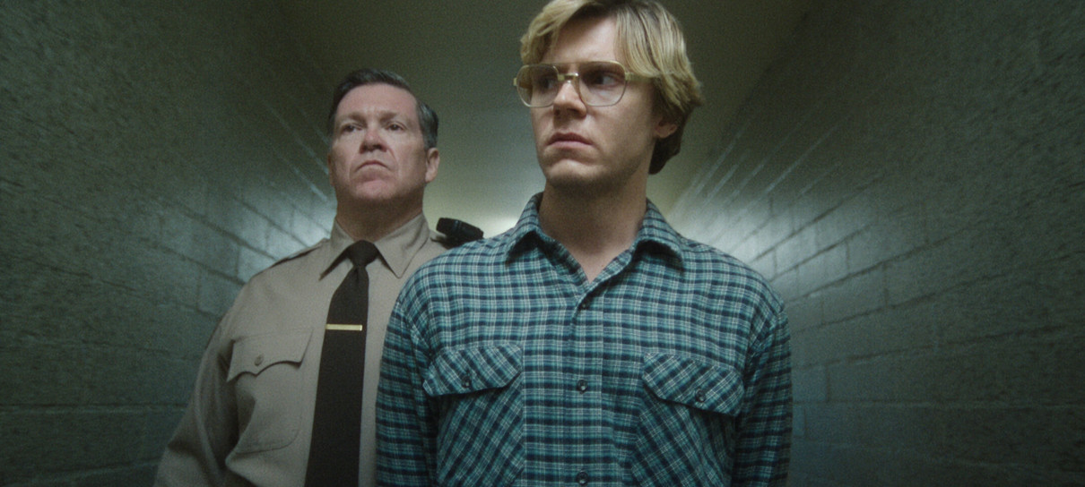 Monster é renovada pela Netflix para mais duas temporadas sobre outros serial killers
