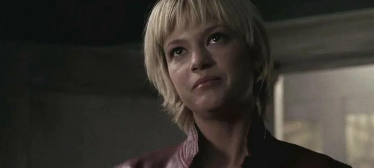 Nicki Aycox, atriz de Supernatural, morre aos 47 anos