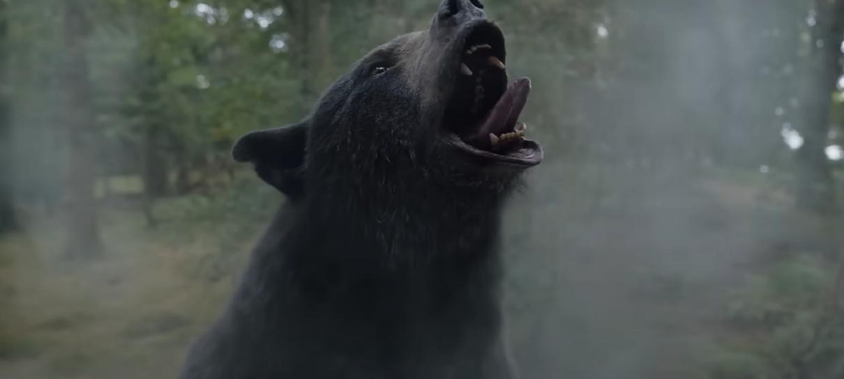 O Urso do Pó Branco ganha primeiro trailer extremamente inusitado